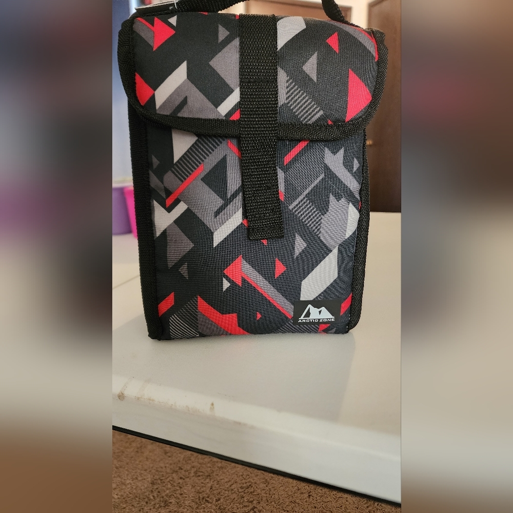 Artic zone red and black lunchbox